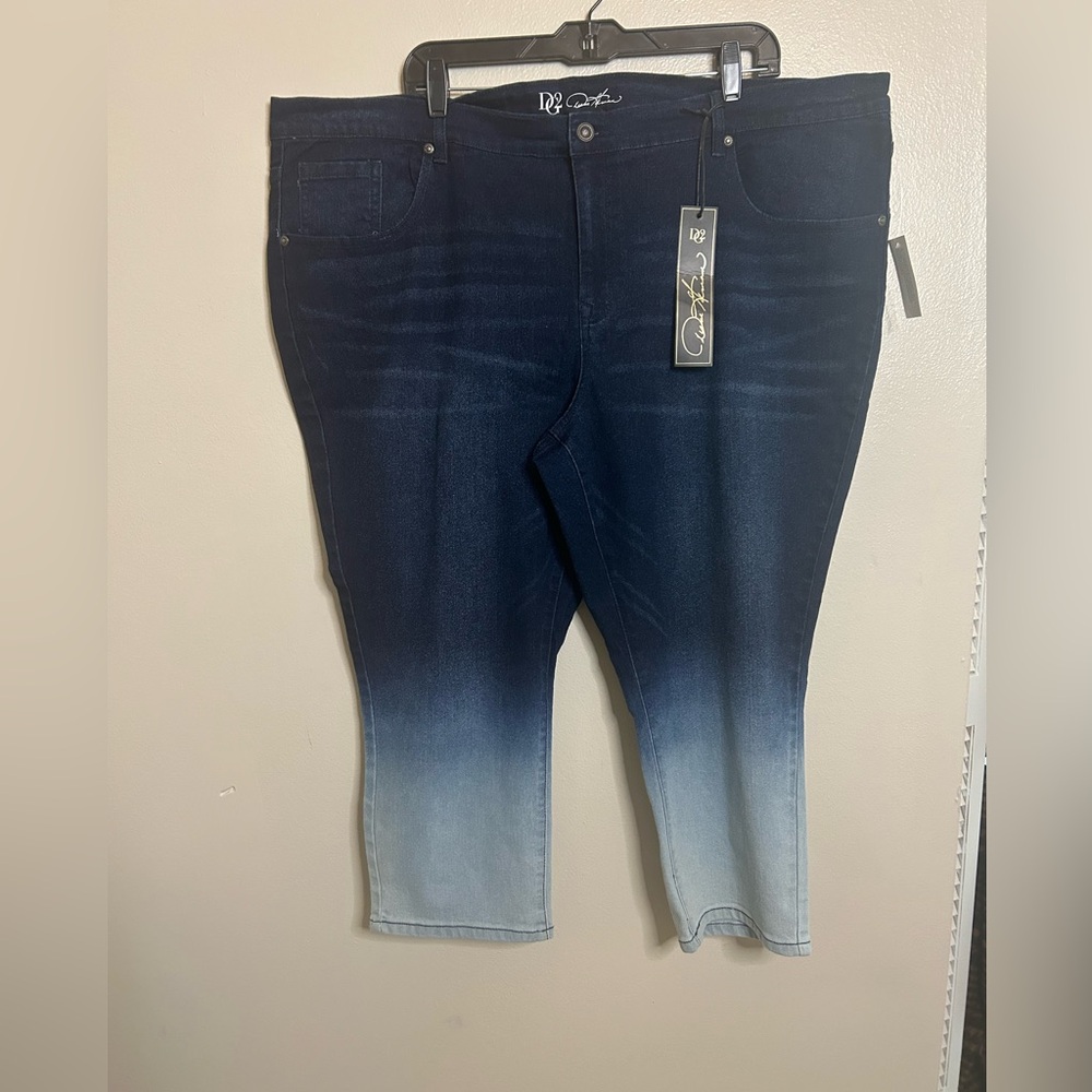 DG2 Size 26PW Ombré Cropped Denim Jeans